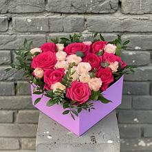 Цветочная композиция из Розы в коробке в Есипово