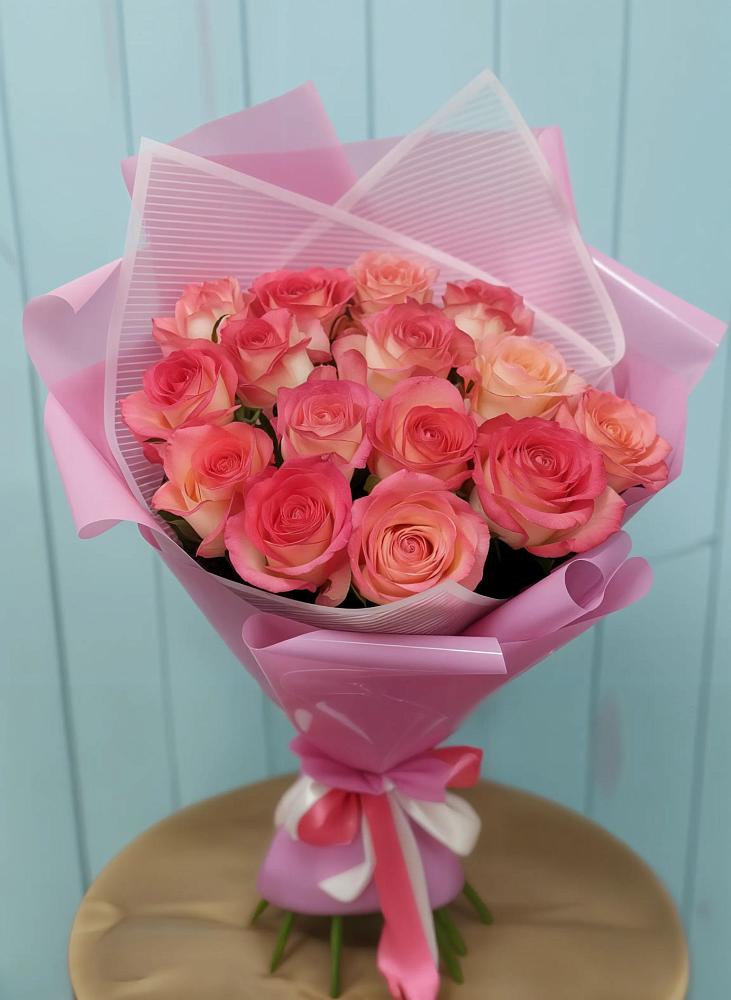 Букет 15 Розовых роз Равель в Есипово