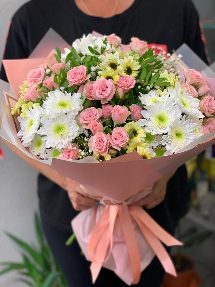 Букет цветов из: Розы и Хризантемы в Есипово