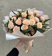 Букет Кремовые розы Латте в Есипово
