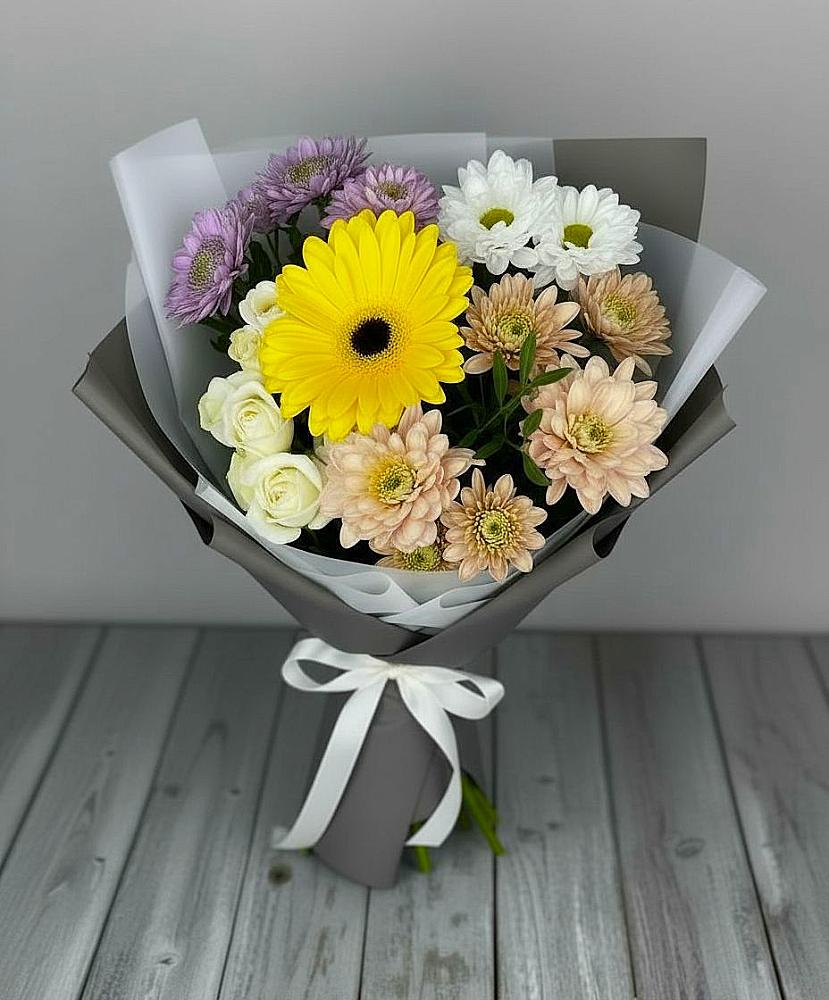 Букет цветов из: Розы, Герберы и Хризантемы в Есипово