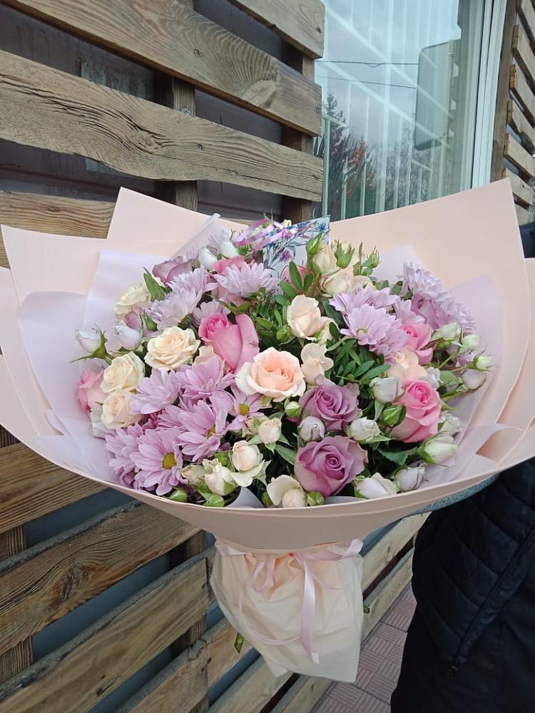 Букет цветов из: Розы и Хризантемы в Есипово