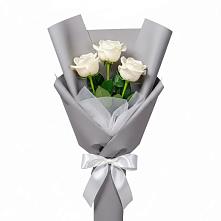 Букет 3 белые розы в Есипово