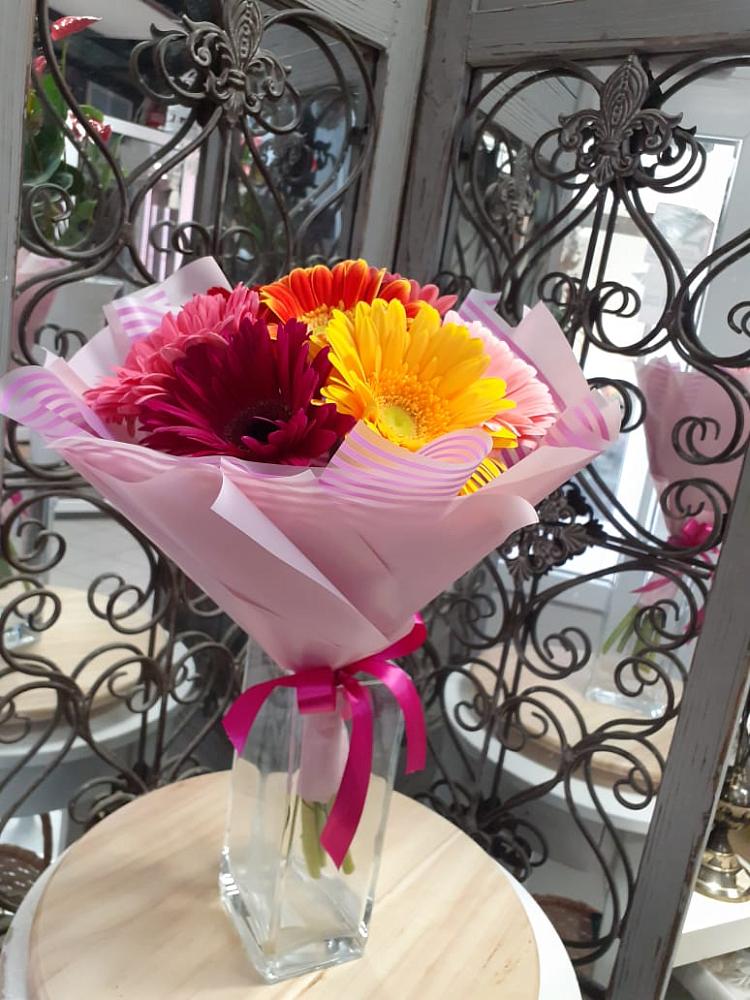 Букет цветов из: Герберы в Есипово