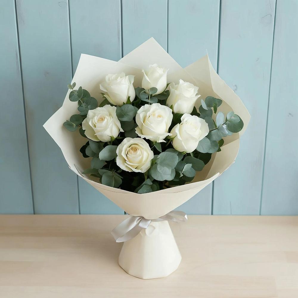 Букет Белые розы в Эвкалипте в Есипово