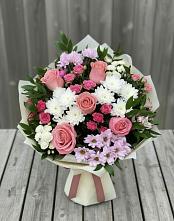 Букет цветов из:  Альстромерии, Гвоздики, Розы и Хризантемы в Есипово