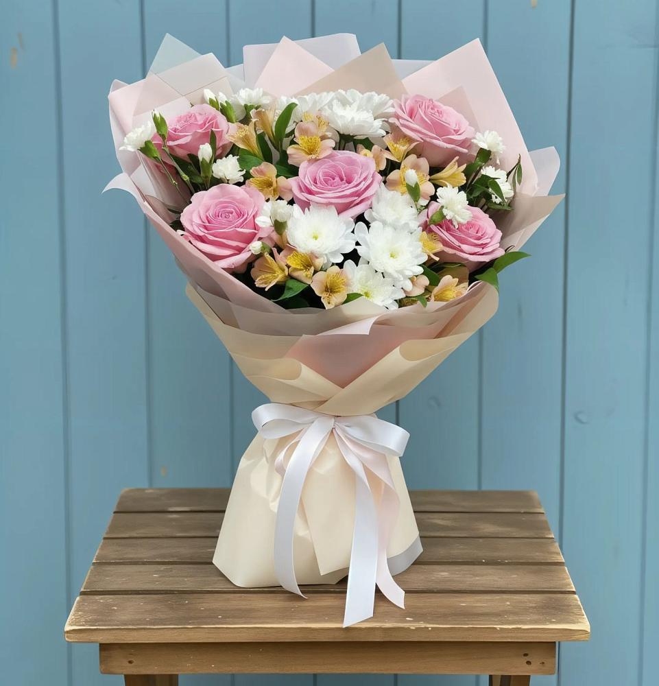 Букет цветов из: Гвоздики, Орхидеи и Розы в Есипово