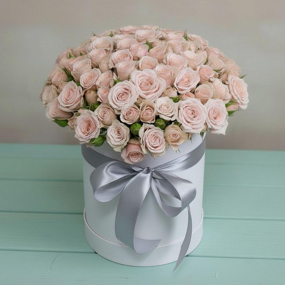 Цветочная композиция из Розы в шляпной коробке в Есипово